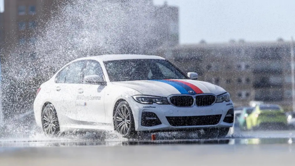 BMW handling water spray at speed on the track - BMW Driving Experience